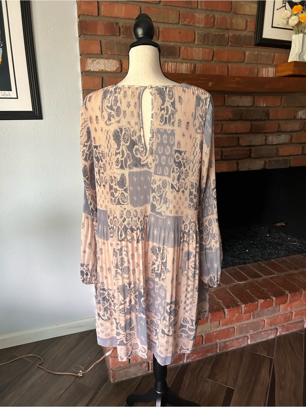 Aritiza Wilfred Daydresamer Long Sleeve Pleated Mini Dress Sz L - Picture 6 of 7